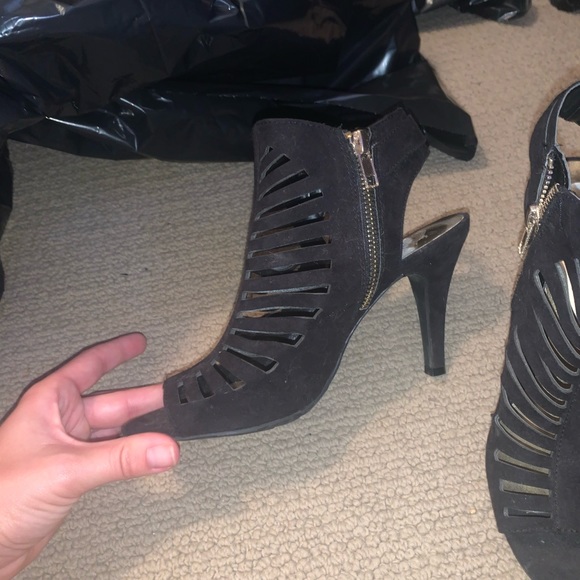 Nine West heels - Picture 2 of 4